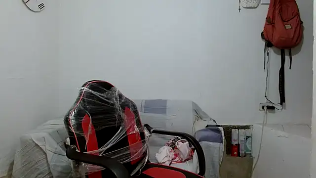 angelamarie1 online show from November 8, 2025, 11:10 am