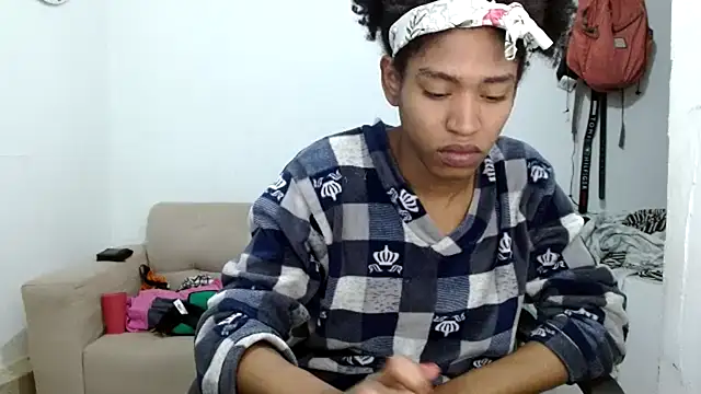 angelamarie1 online show from November 19, 2025, 9:42 am