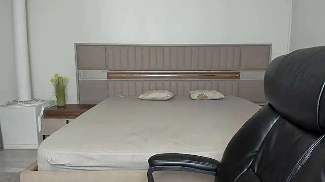 Snapshot of Sierra_Halle chatting on November 30, 2025, 10:14 pm Sierra Halle online show from November 30, 2025, 10:14 pm