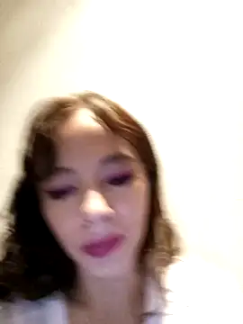 MINI Petite online show from April 8, 2026, 5:46 pm