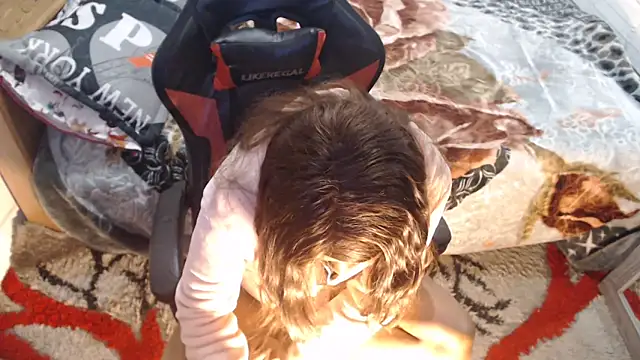 sexyjustin202 online show from March 28, 2026, 1:27 am