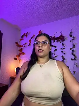 Snapshot of kittylu__ chatting on November 15, 2025, 2:31 am kittylu online show from November 15, 2025, 2:31 am