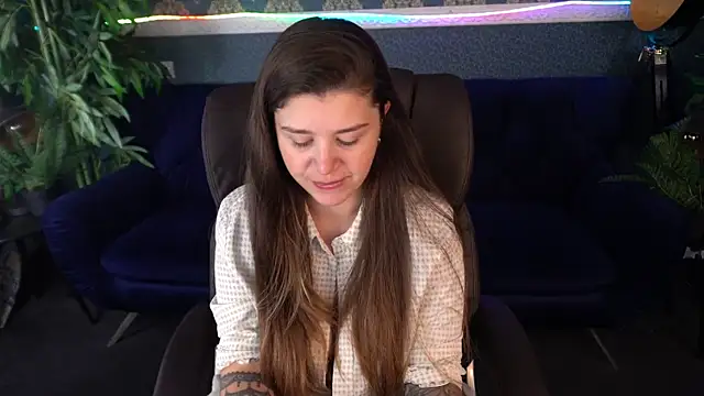 AmellyMilly online show from October 12, 2025, 7:07 am