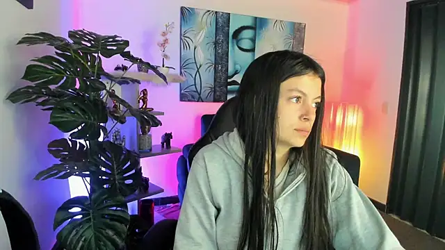 Snapshot of Meghan320 chatting on October 8, 2025, 2:31 am Meghan320 online show from October 8, 2025, 2:31 am