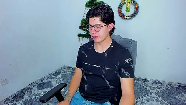 patrik 027 online show from December 4, 2024, 9:02 pm