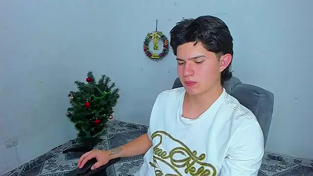 patrik 027 online show from December 17, 2024, 2:12 am