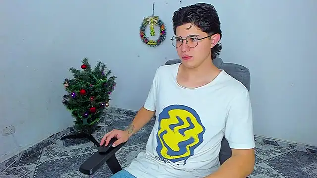 patrik 027 online show from December 18, 2024, 9:08 pm