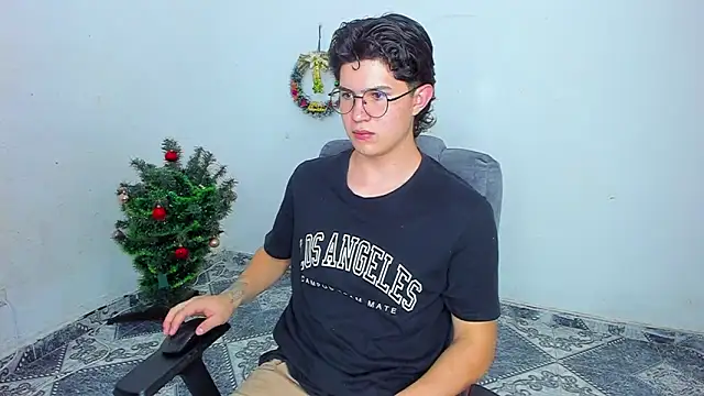 patrik 027 online show from December 20, 2024, 10:32 pm