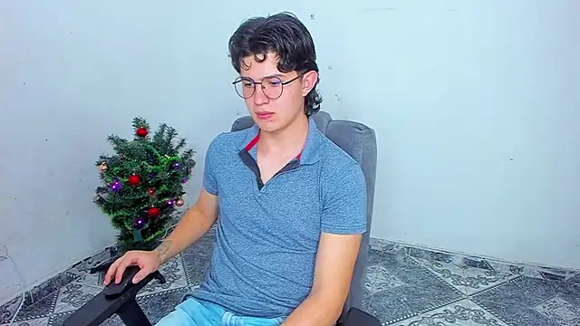 patrik 027 online show from December 22, 2024, 8:03 pm