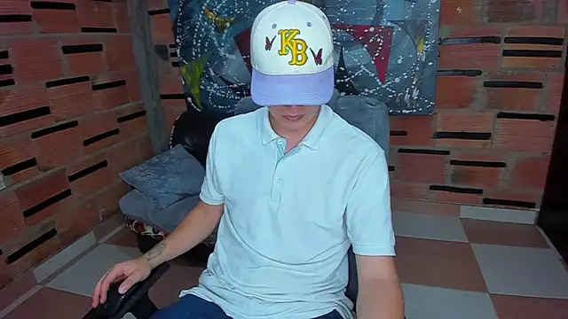 patrik 027 online show from February 1, 2025, 7:02 pm