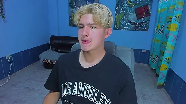 patrik 027 online show from October 2, 2025, 6:04 pm