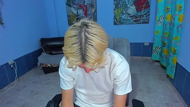 patrik 027 online show from November 17, 2025, 8:36 pm