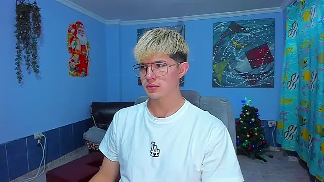 patrik 027 online show from December 2, 2025, 7:09 pm