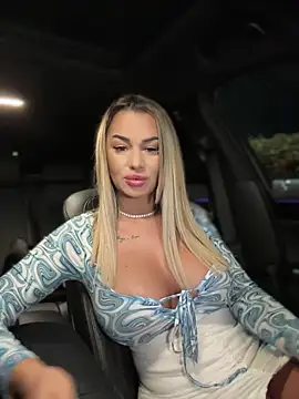 KirstieVegas online show from December 18, 2024, 5:10 pm