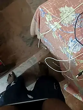 Snapshot of Mallupaiyanaachu chatting on January 1, 2025, 1:48 pm Mallupaiyanaachu online show from January 1, 2025, 1:48 pm