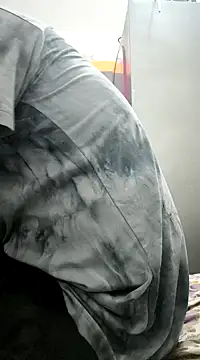 Snapshot of Mallupaiyanaachu chatting on January 10, 2025, 2:55 pm Mallupaiyanaachu online show from January 10, 2025, 2:55 pm