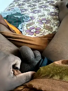 Snapshot of Mallupaiyanaachu chatting on January 31, 2025, 8:01 am Mallupaiyanaachu online show from January 31, 2025, 8:01 am