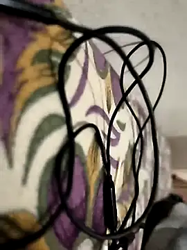 Snapshot of Mallupaiyanaachu chatting on February 22, 2025, 4:30 pm Mallupaiyanaachu online show from February 22, 2025, 4:30 pm