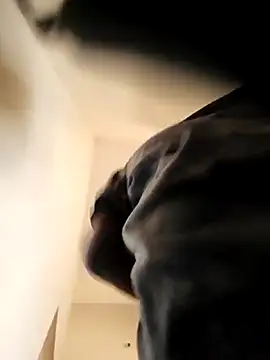 Snapshot of Mallupaiyanaachu chatting on March 5, 2025, 3:29 pm Mallupaiyanaachu online show from March 5, 2025, 3:29 pm