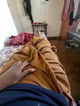 Snapshot of Mallupaiyanaachu chatting on March 15, 2025, 3:51 am Mallupaiyanaachu online show from March 15, 2025, 3:51 am