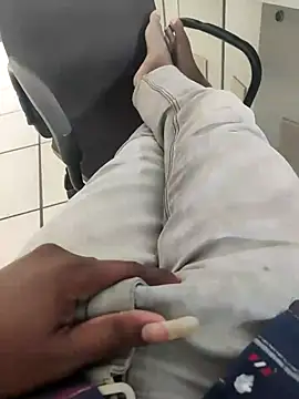 Snapshot of Mallupaiyanaachu chatting on September 14, 2025, 11:42 am Mallupaiyanaachu online show from September 14, 2025, 11:42 am