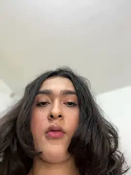 Snapshot of MiahWindsor chatting on March 16, 2025, 5:17 pm MiahWindsor online show from March 16, 2025, 5:17 pm