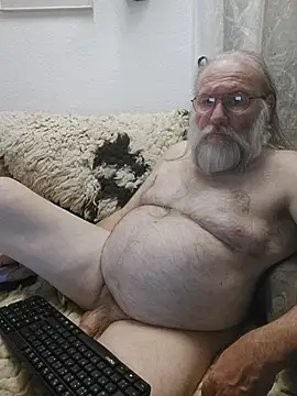 SexySantaC online show from July 18, 2026, 8:34 pm