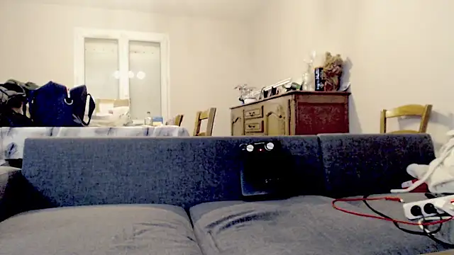 Elkafit28 online show from April 10, 2026, 8:02 pm