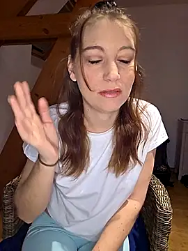 Snapshot of XLisaxx chatting on February 21, 2026, 6:03 am XLisaxx online show from February 21, 2026, 6:03 am