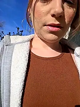 Snapshot of XLisaxx chatting on February 25, 2026, 10:03 am XLisaxx online show from February 25, 2026, 10:03 am