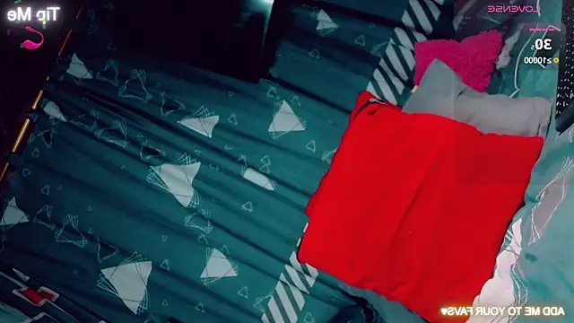 CharlotteBigCock online show from October 31, 2025, 2:51 pm