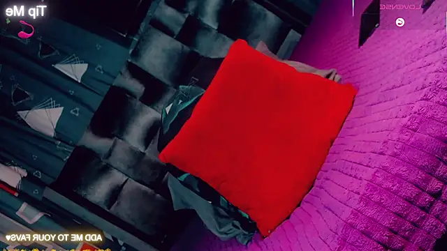 Snapshot of CharlotteBigCock chatting on January 17, 2026, 2:22 pm CharlotteBigCock online show from January 17, 2026, 2:22 pm