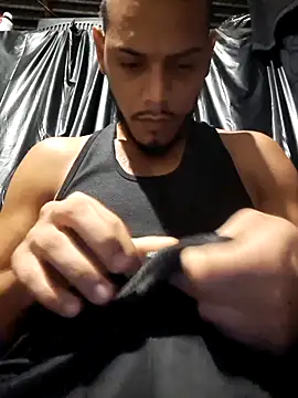 apolodiosgriego online show from October 6, 2025, 5:16 am