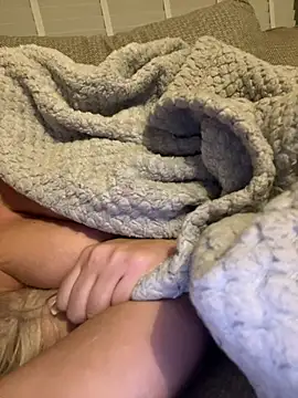 Bustyblondebabe32 online show from March 5, 2025, 4:34 am