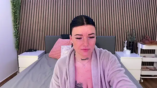 Snapshot of LizaRoxx chatting on March 15, 2025, 10:24 am LizaRoxx online show from March 15, 2025, 10:24 am