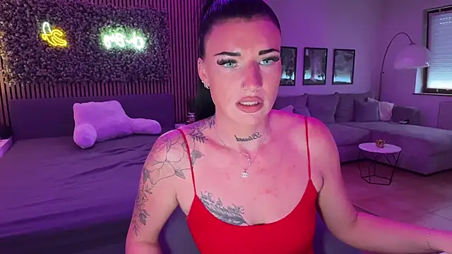 LizaRoxx online show from July 8, 2026, 5:06 pm