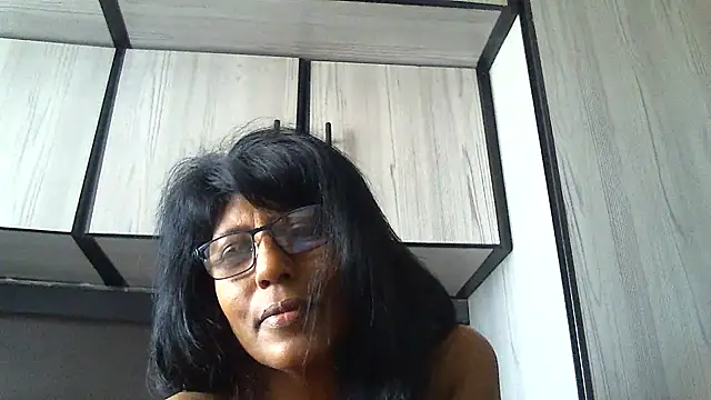 Snapshot of MsAttitude chatting on December 2, 2024, 12:40 pm MsAttitude online show from December 2, 2024, 12:40 pm