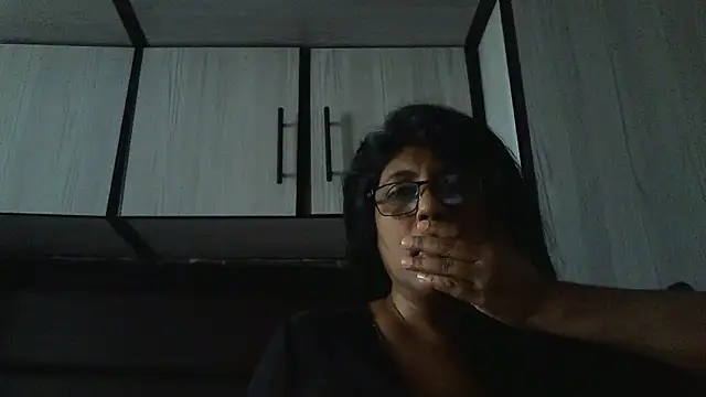 Snapshot of MsAttitude chatting on December 19, 2024, 11:50 am MsAttitude online show from December 19, 2024, 11:50 am