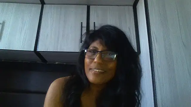 Snapshot of MsAttitude chatting on December 29, 2024, 9:50 am MsAttitude online show from December 29, 2024, 9:50 am