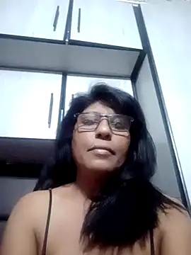 Snapshot of MsAttitude chatting on December 31, 2024, 8:12 pm MsAttitude online show from December 31, 2024, 8:12 pm