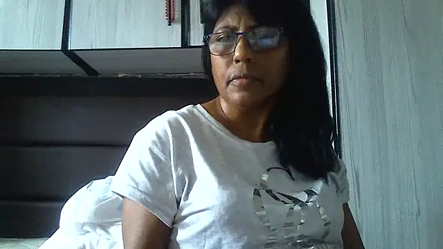Snapshot of MsAttitude chatting on January 6, 2025, 11:29 am MsAttitude online show from January 6, 2025, 11:29 am