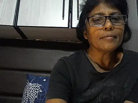 Snapshot of MsAttitude chatting on September 29, 2025, 8:08 am MsAttitude online show from September 29, 2025, 8:08 am