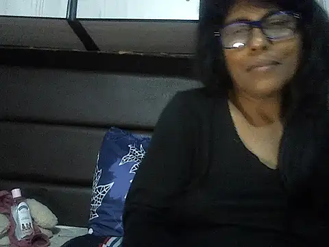 Snapshot of MsAttitude chatting on October 21, 2025, 6:58 am MsAttitude online show from October 21, 2025, 6:58 am