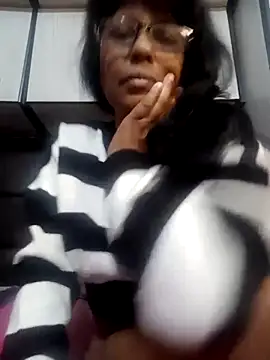 MsAttitude online show from July 27, 2026, 7:37 am