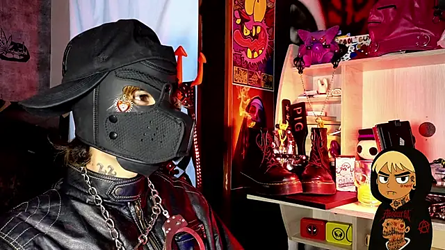 Snapshot of AcidMilo chatting on October 12, 2025, 10:20 pm AcidMilo online show from October 12, 2025, 10:20 pm