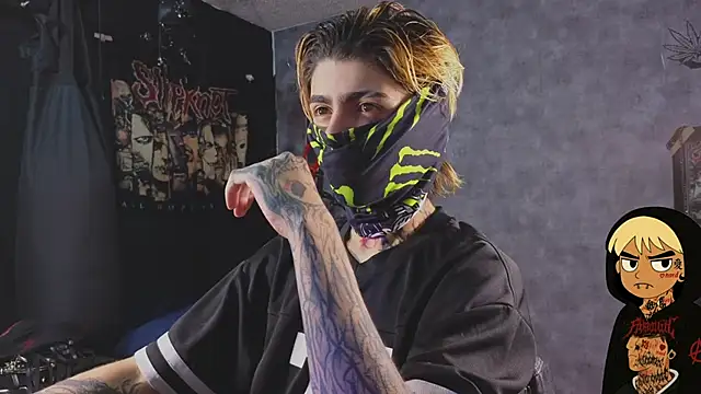 Snapshot of AcidMilo chatting on October 14, 2025, 12:11 am AcidMilo online show from October 14, 2025, 12:11 am