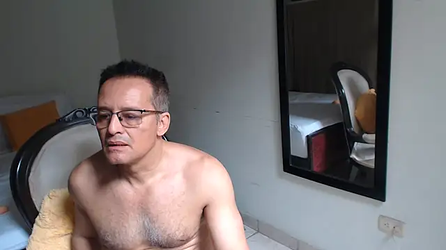 Daddyhot Alejo online show from June 4, 2026, 4:13 pm