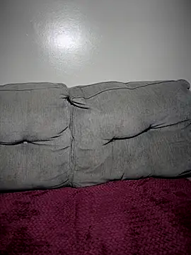 1Topgyal online show from November 7, 2025, 3:12 pm