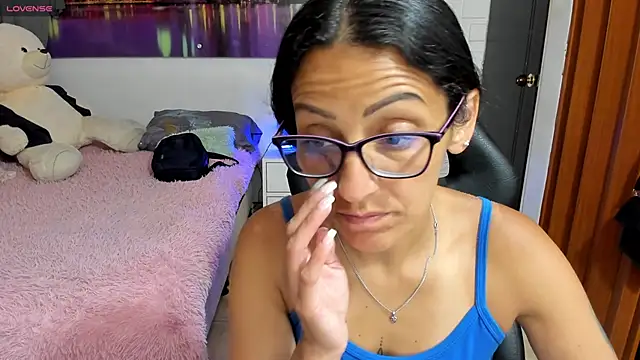 alma blue online show from March 23, 2026, 10:36 pm