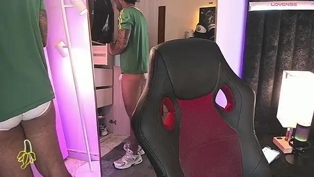 ItsMeEros online show from April 2, 2026, 11:13 pm